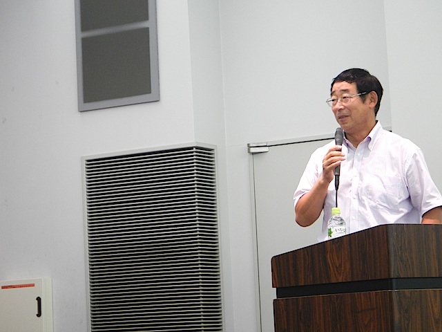 http://www.spdp.jp/special/library/21thws/2011-07-15%2016.03.23.jpg